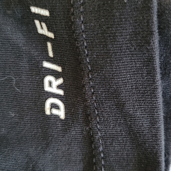 Nike Graphic Dri-Fit T-shirt - Picture 3 of 4